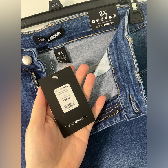 Fashion Nova Plus High Waisted Skinny Jeans Blue Washed Stretch NWT Sz 2X Jeans - Picture 15 of 15